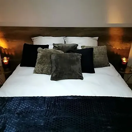 Les Sansonnets Hotel